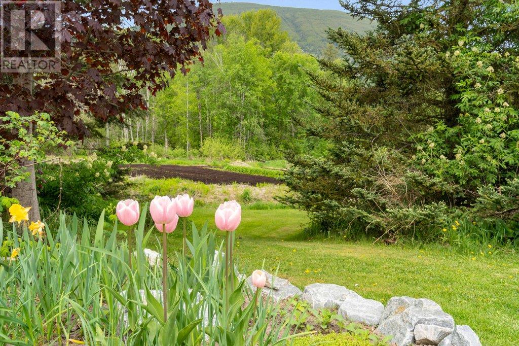 4501 44 Avenue NW, Salmon Arm