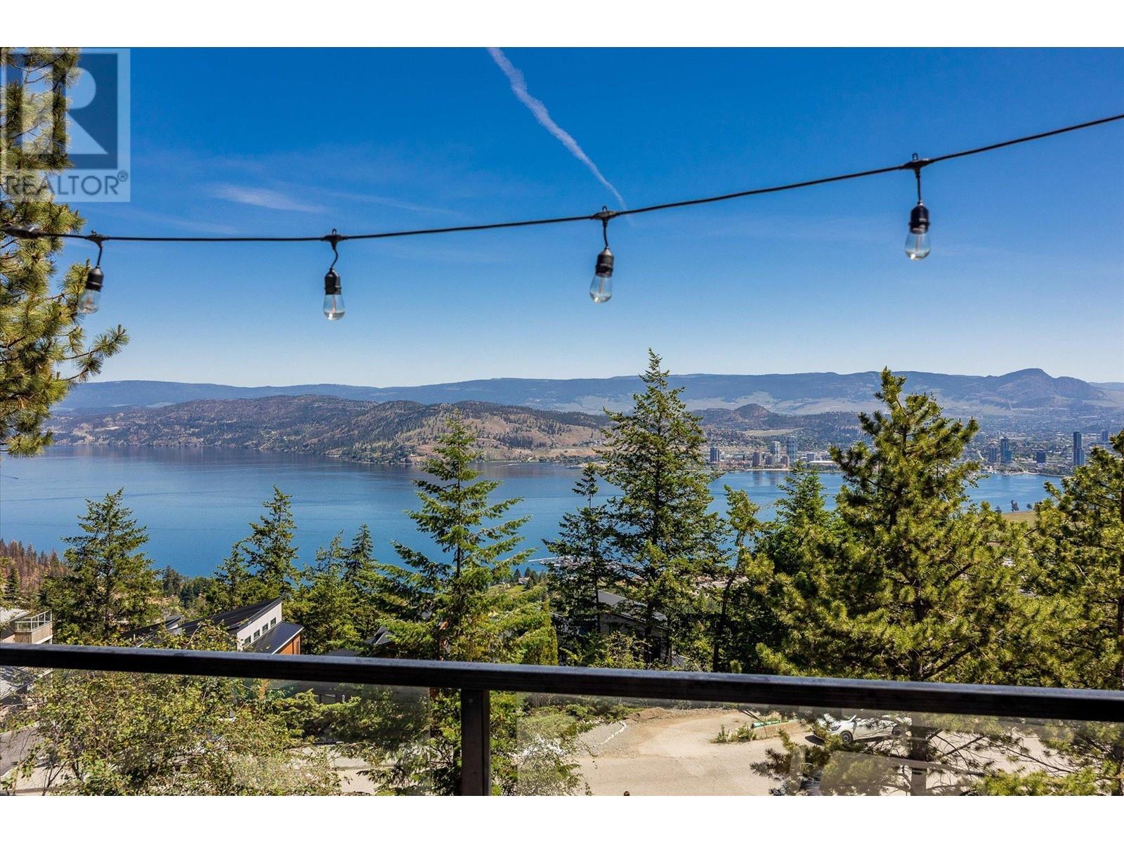 1632 Griffiths Place, West Kelowna