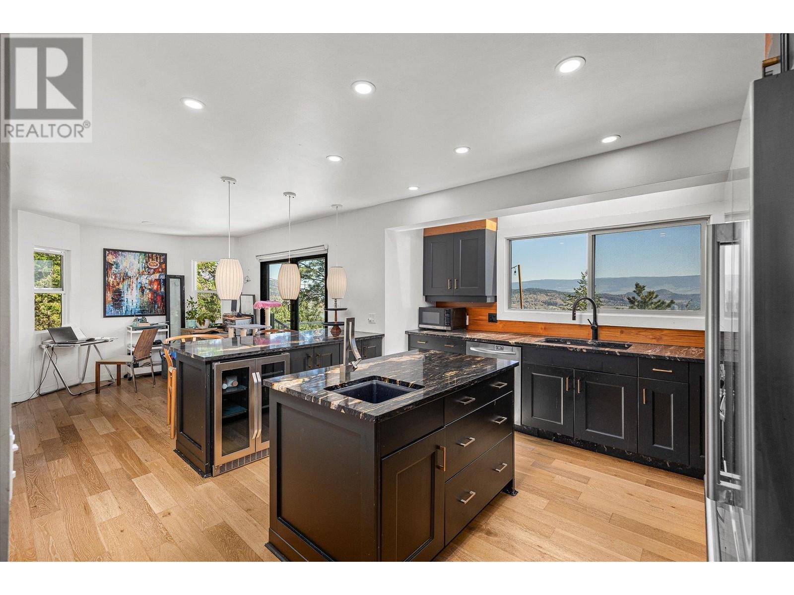  1632 Griffiths Place, West Kelowna