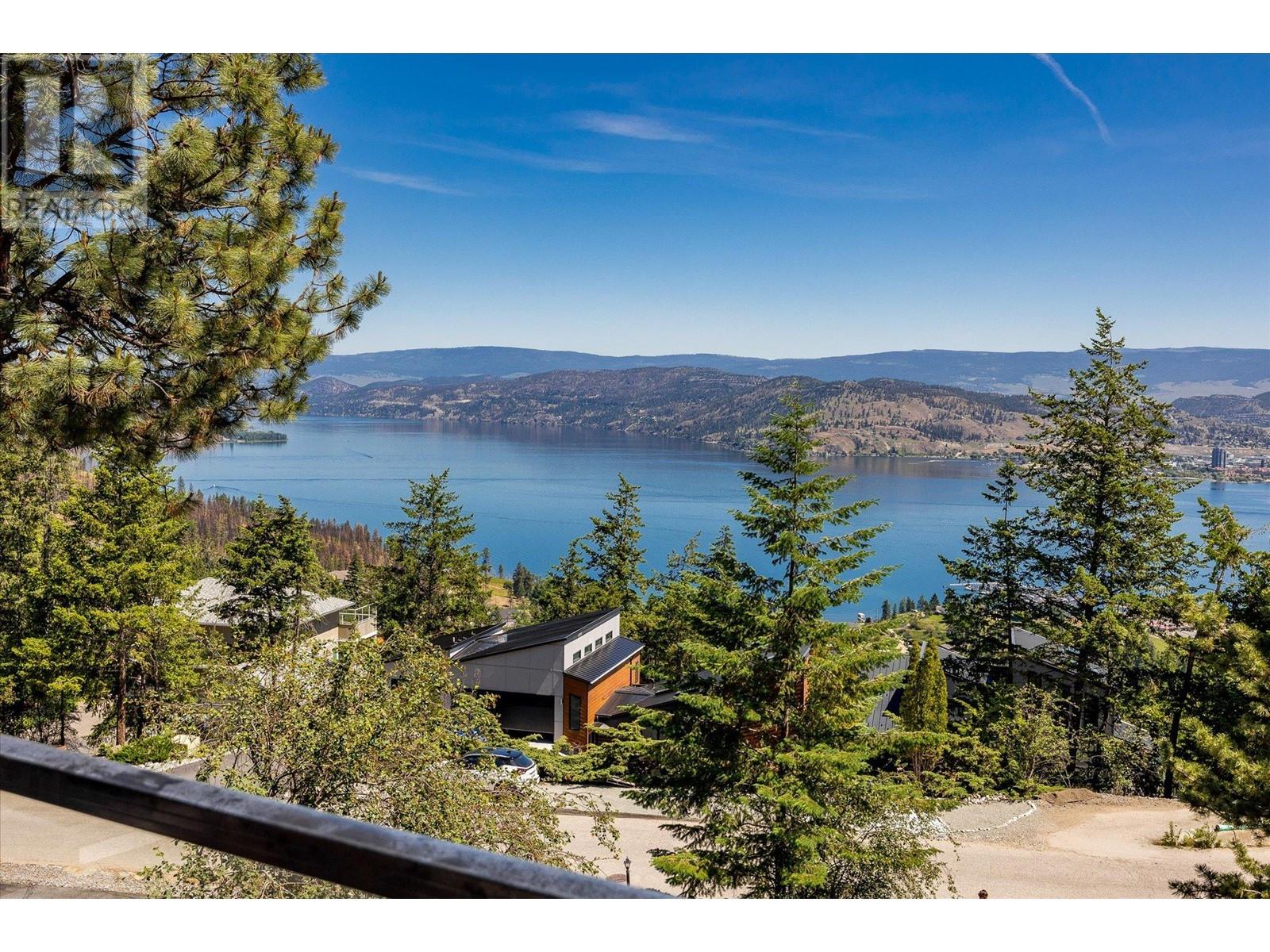  1632 Griffiths Place, West Kelowna