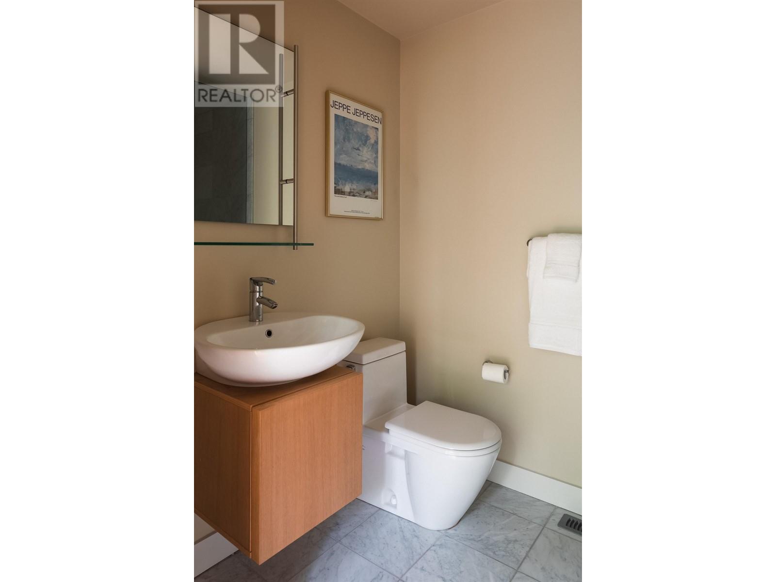 5634 WESTPORT ROAD, West Vancouver