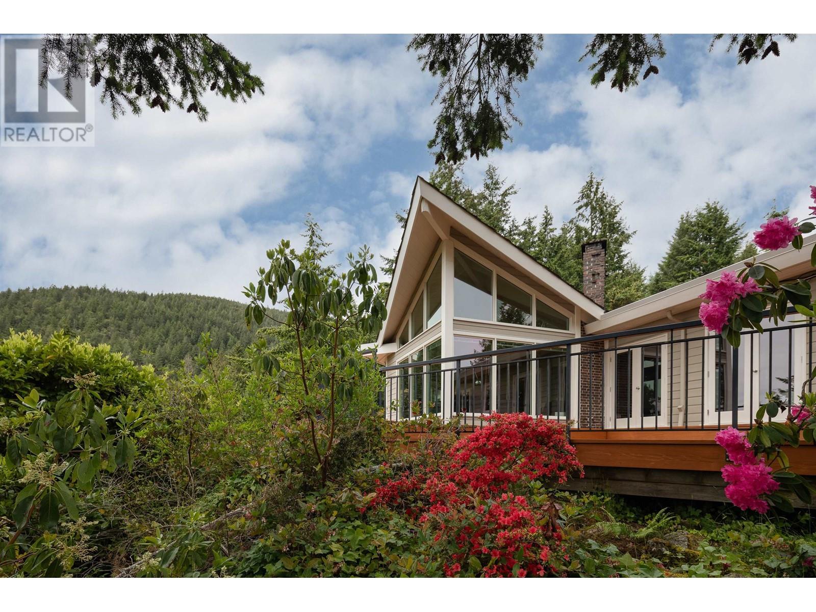 5634 WESTPORT ROAD, West Vancouver
