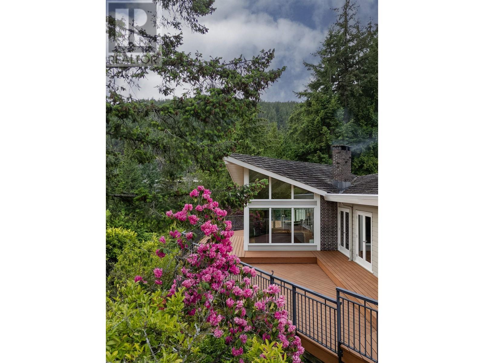 5634 WESTPORT ROAD, West Vancouver