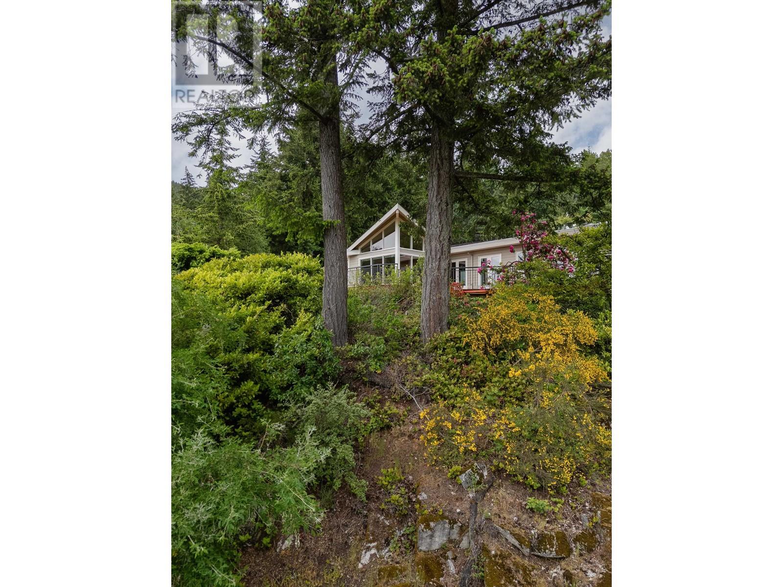 5634 WESTPORT ROAD, West Vancouver