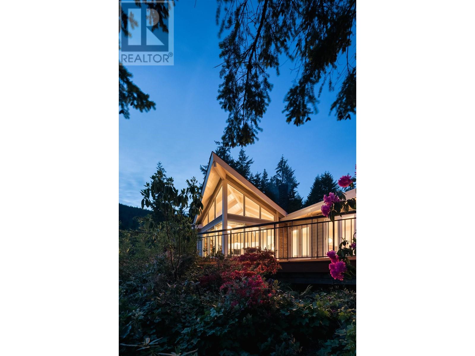 5634 WESTPORT ROAD, West Vancouver