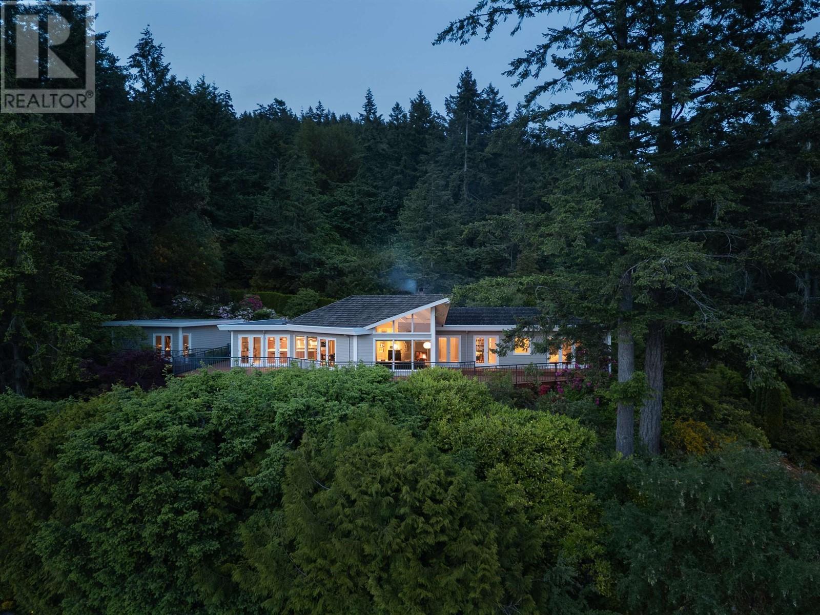 5634 WESTPORT ROAD, West Vancouver