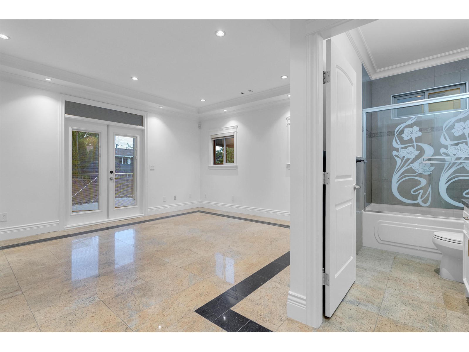 Photo 15 of 6290 129 A Street, Surrey BC