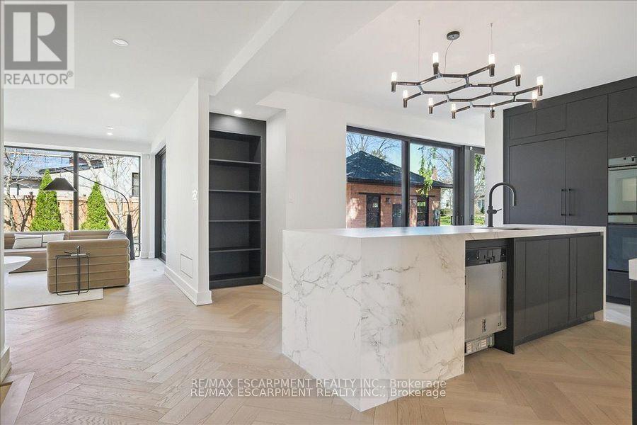 Photo 35 of 2187 Lakeshore Road, Burlington ON