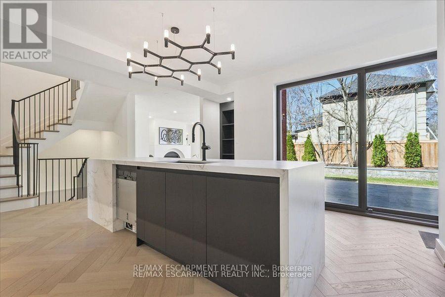 Photo 32 of 2187 Lakeshore Road, Burlington ON