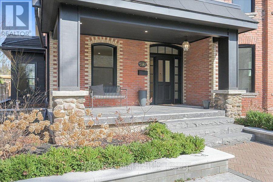 Photo 9 of 2187 Lakeshore Road, Burlington ON