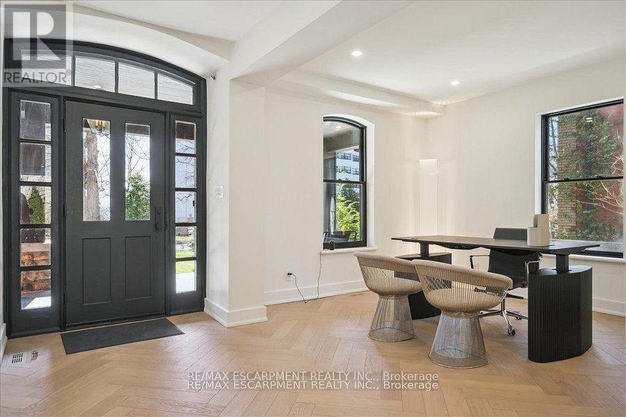 Photo 22 of 2187 Lakeshore Road, Burlington ON