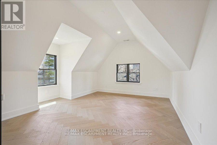 Photo 43 of 2187 Lakeshore Road, Burlington ON