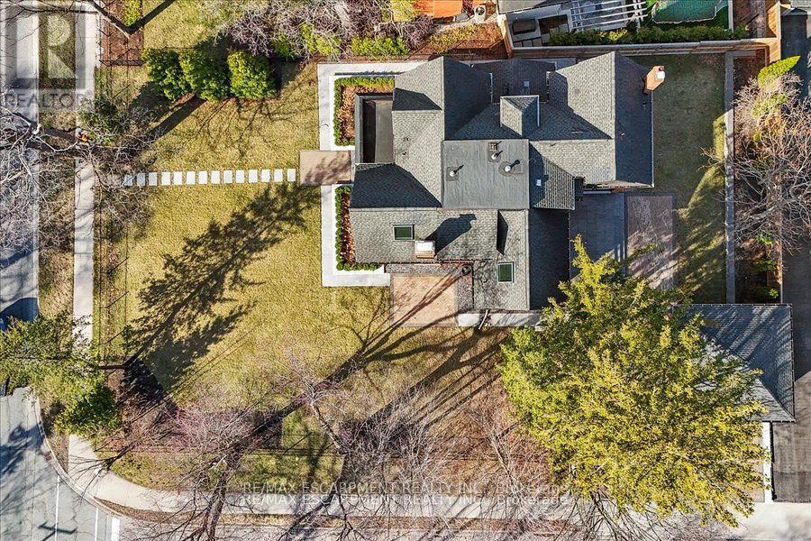Photo 48 of 2187 Lakeshore Road, Burlington ON