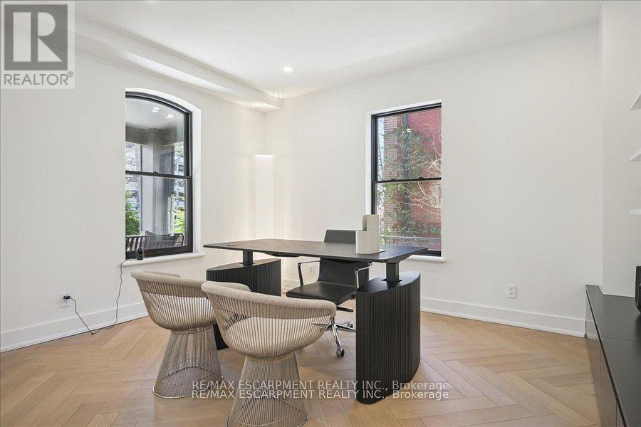 Photo 24 of 2187 Lakeshore Road, Burlington ON