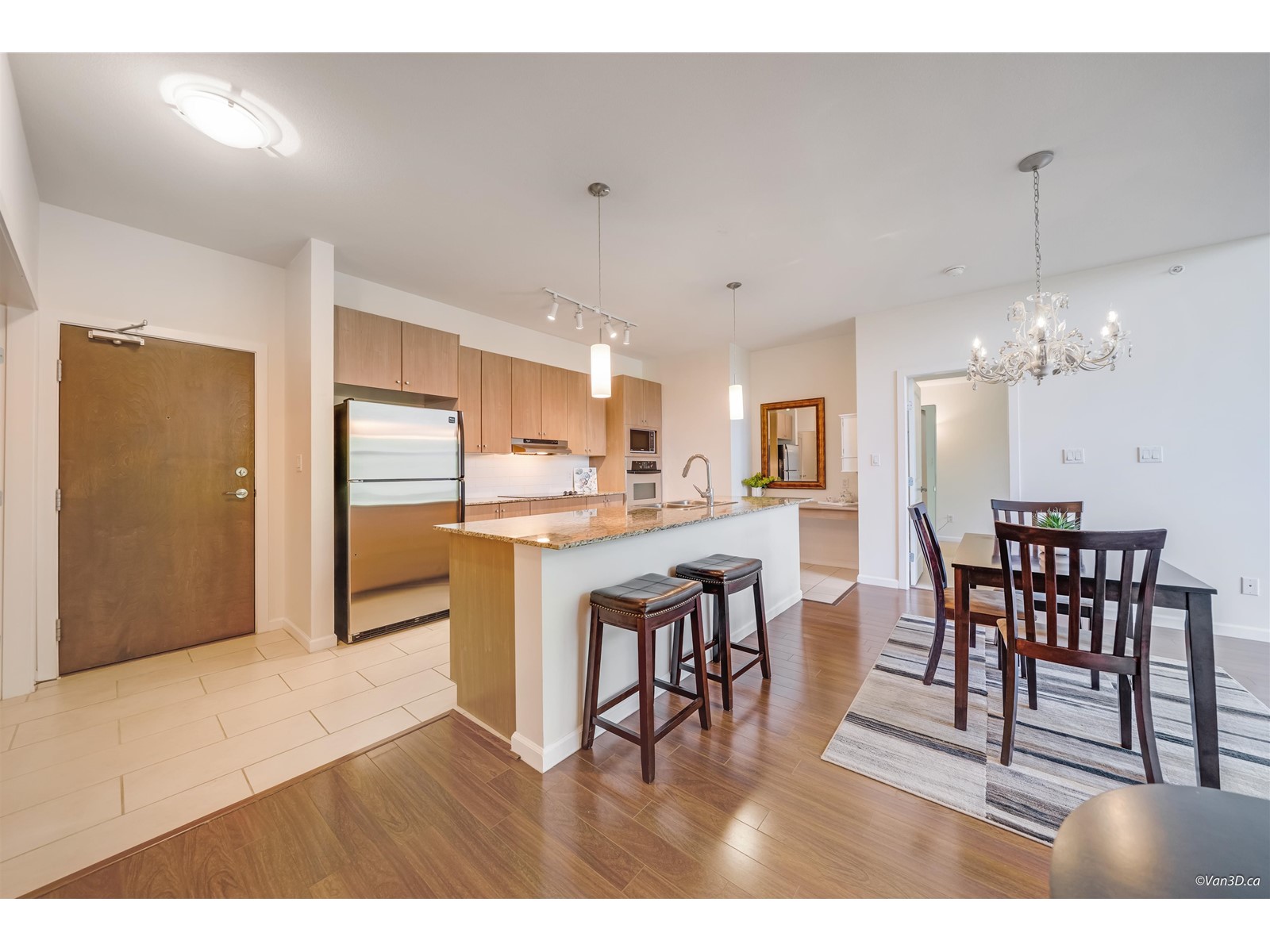 Photo 7 of 413 15322 101 Avenue, Surrey BC