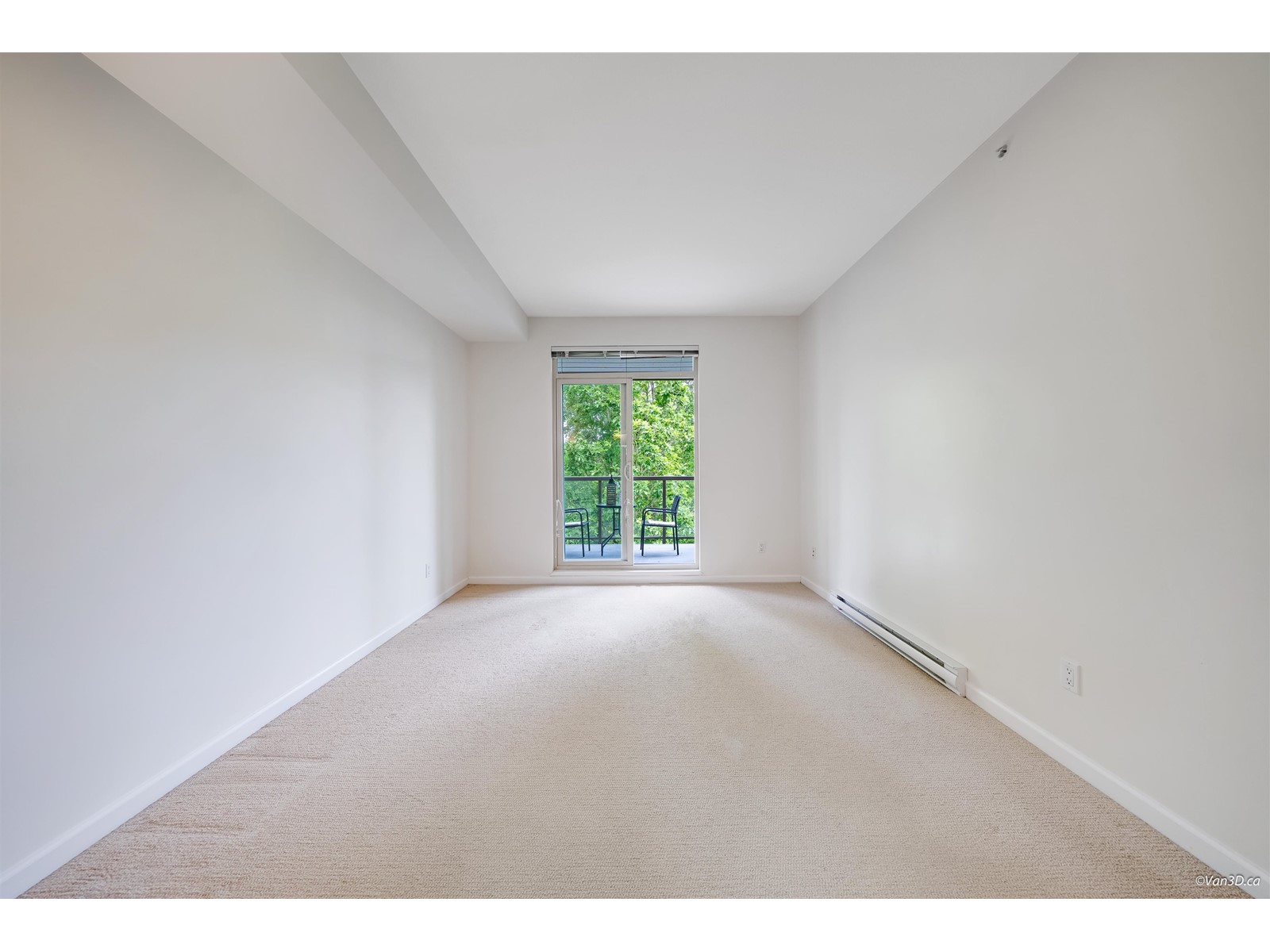 Photo 17 of 413 15322 101 Avenue, Surrey BC