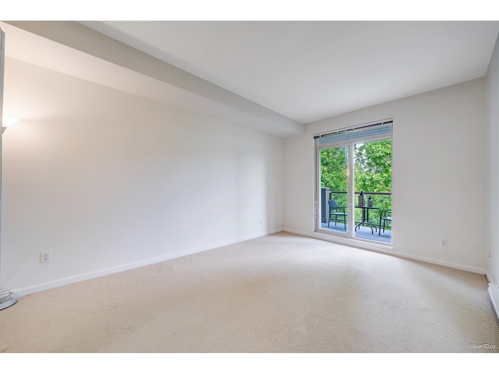 Photo 16 of 413 15322 101 Avenue, Surrey BC
