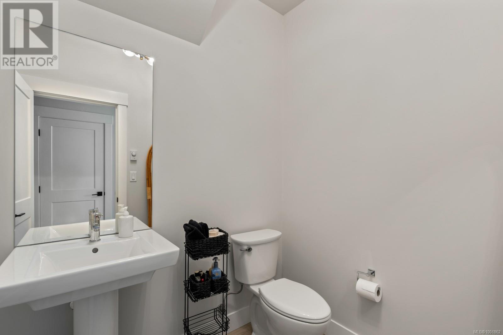 Photo 9 of 6541 Noblewood Pl, Sooke BC