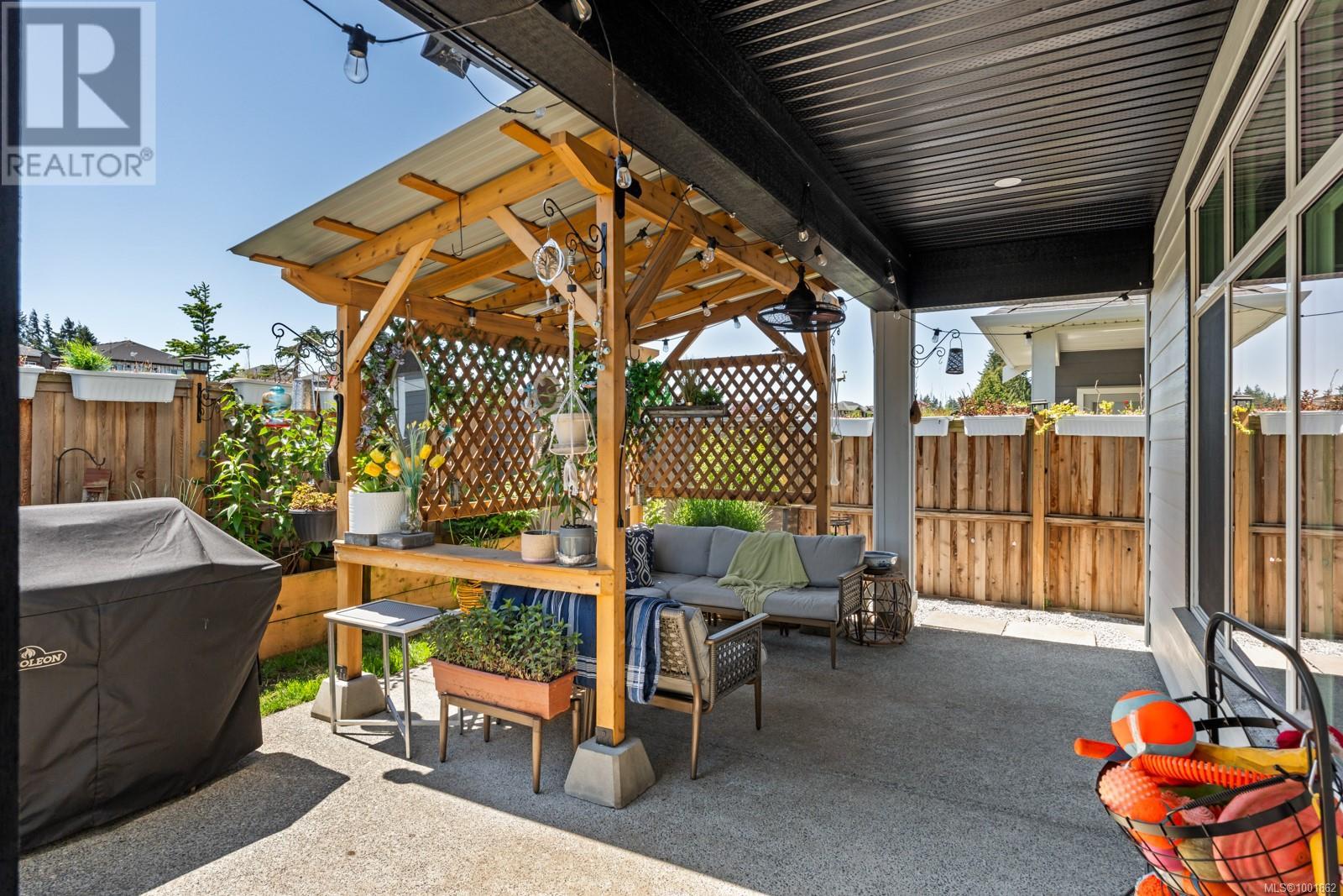 Photo 6 of 6541 Noblewood Pl, Sooke BC