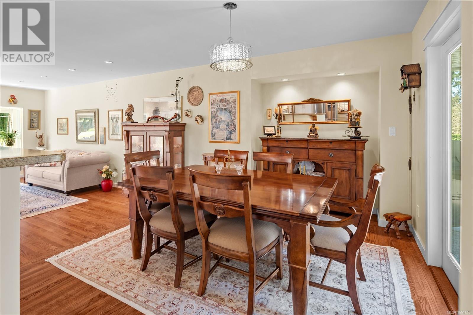  8545 Aldous Terrace, North Saanich