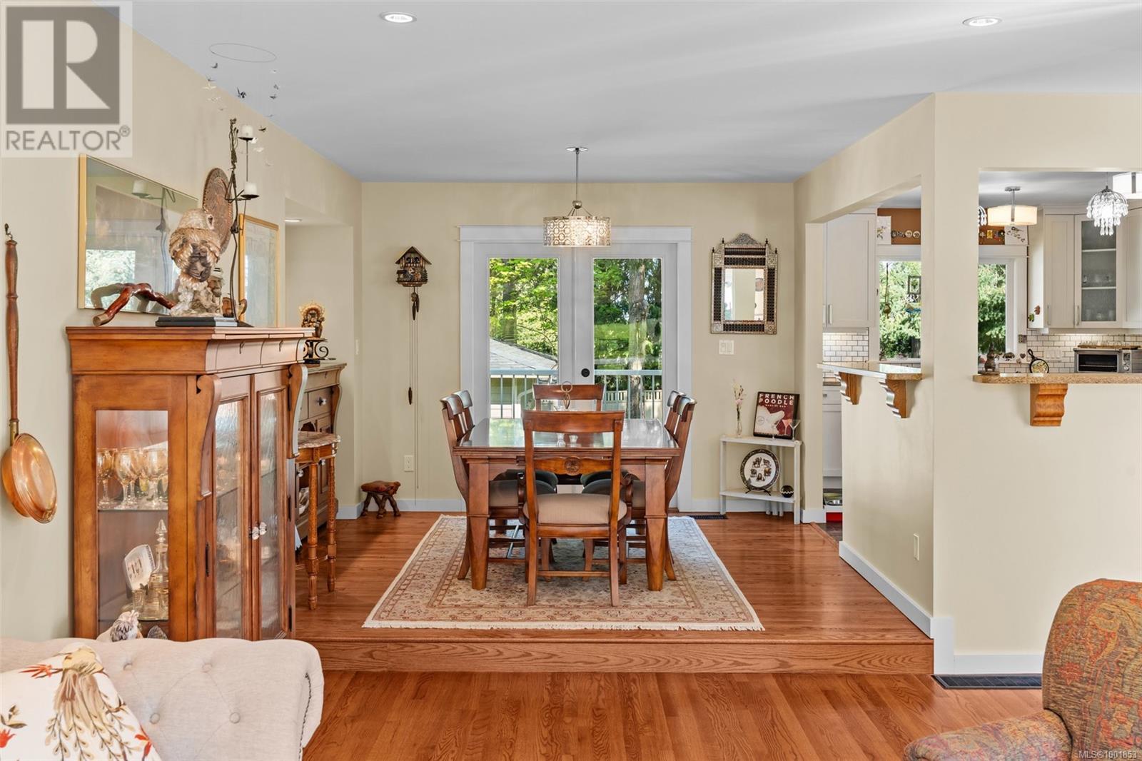  8545 Aldous Terrace, North Saanich