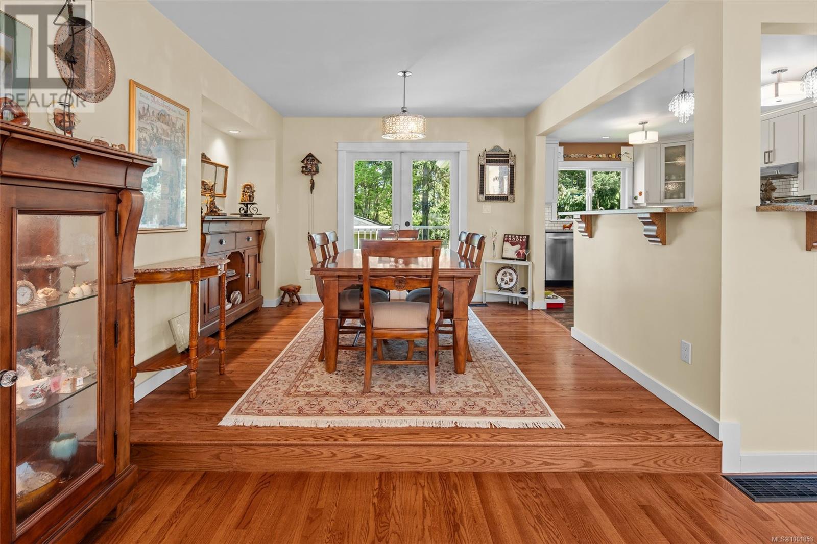  8545 Aldous Terrace, North Saanich
