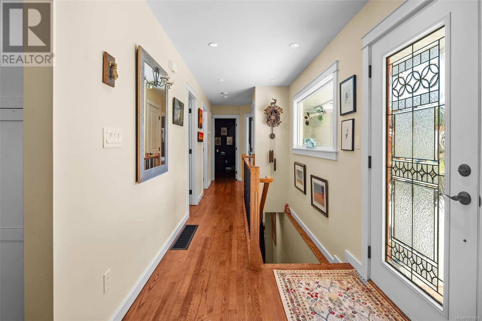  8545 Aldous Terrace, North Saanich