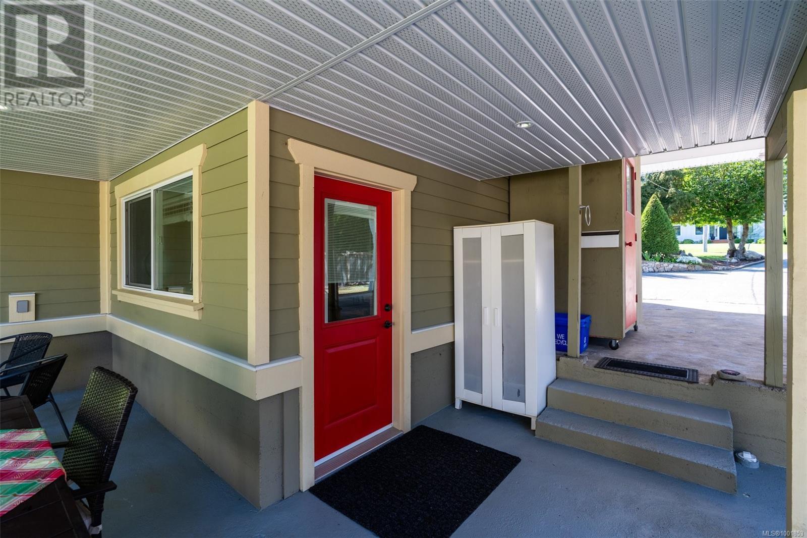  8545 Aldous Terrace, North Saanich