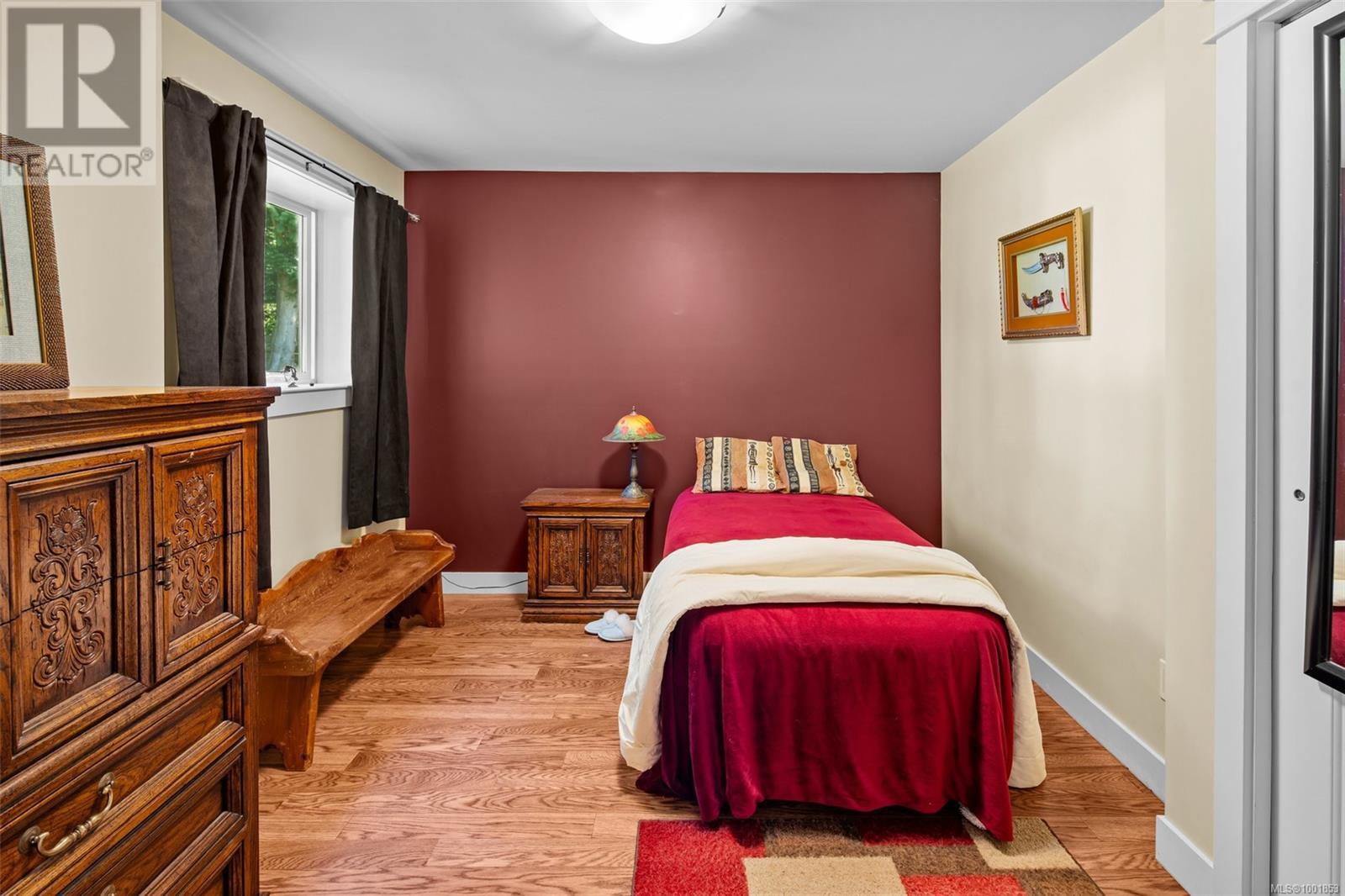  8545 Aldous Terrace, North Saanich