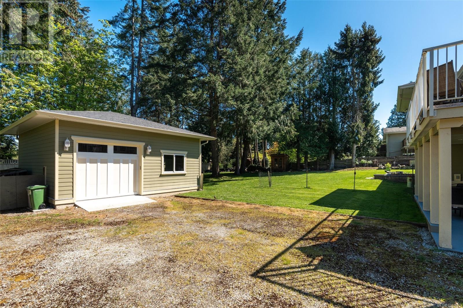  8545 Aldous Terrace, North Saanich