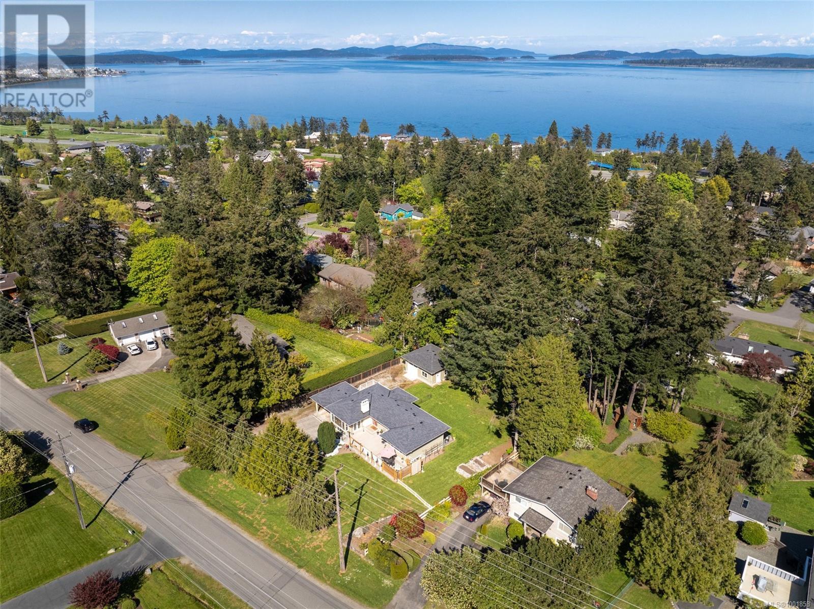  8545 Aldous Terrace, North Saanich