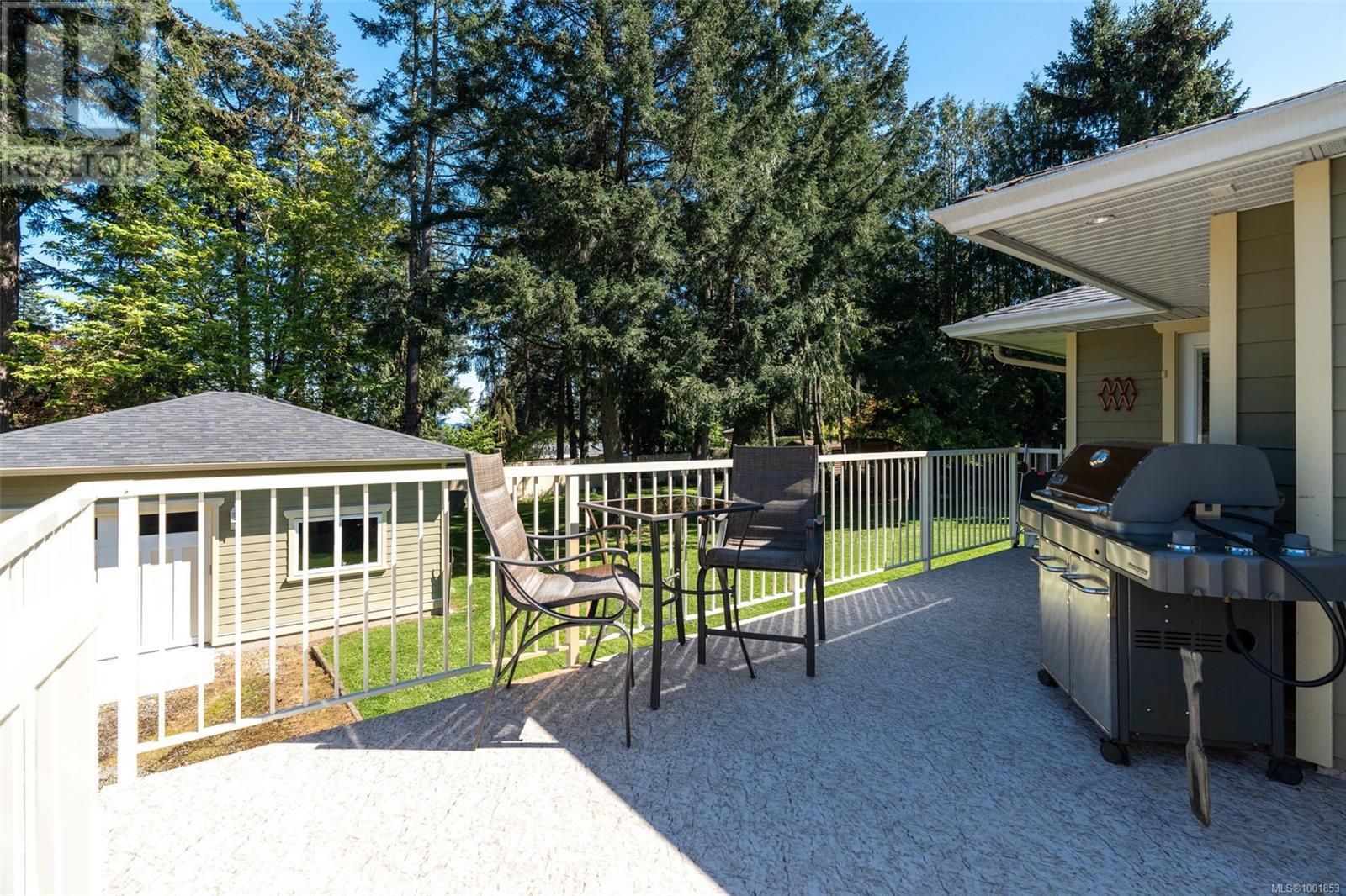  8545 Aldous Terrace, North Saanich