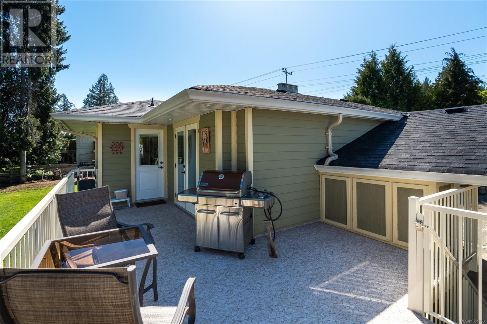  8545 Aldous Terrace, North Saanich