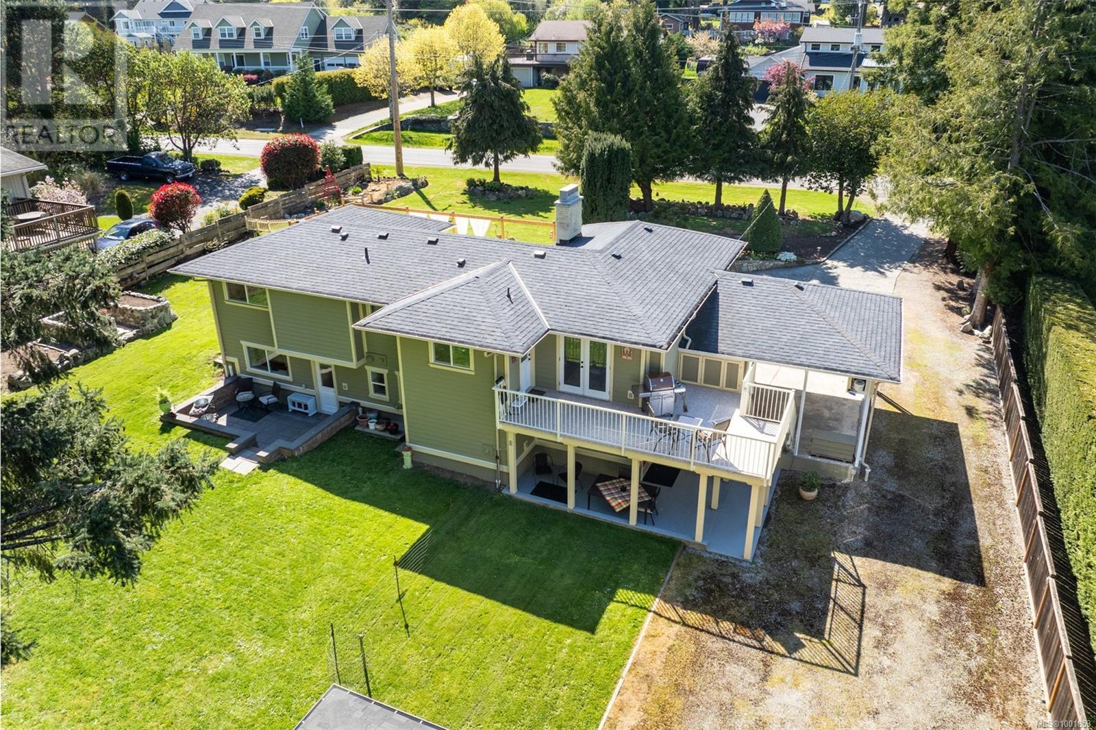  8545 Aldous Terrace, North Saanich