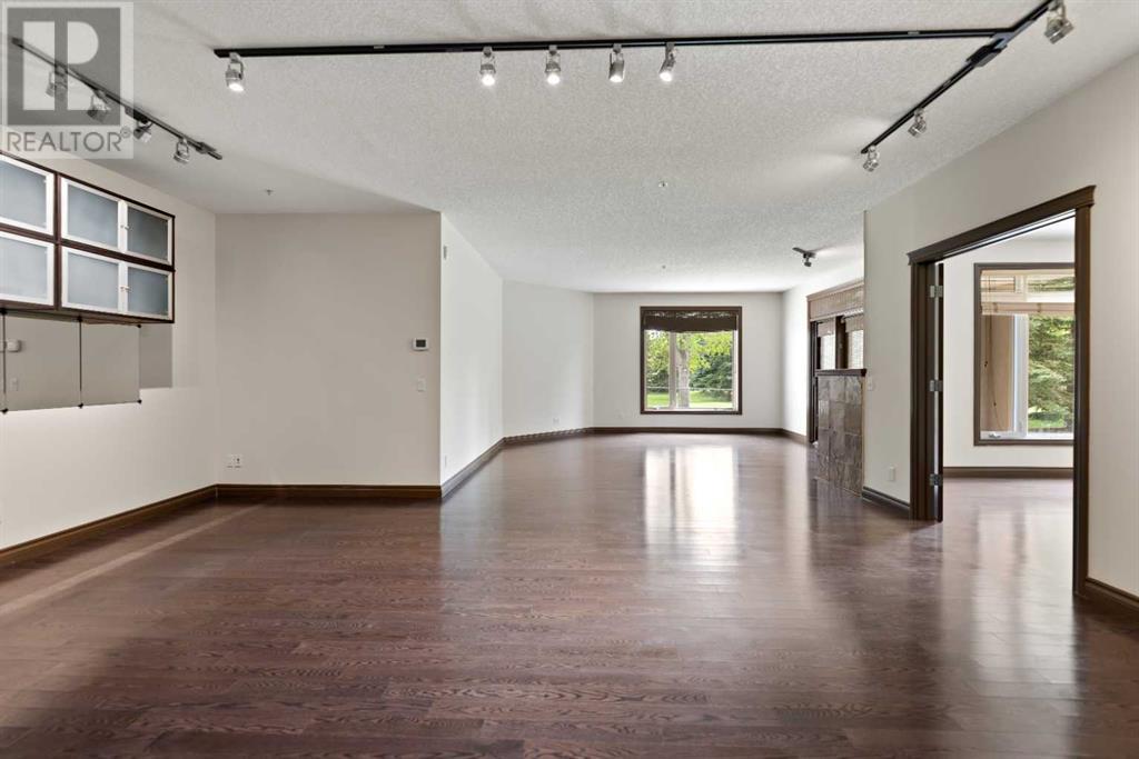 Single Family House for Sale in   Hemlock Crescent SW Spruce Cliff Calgary 