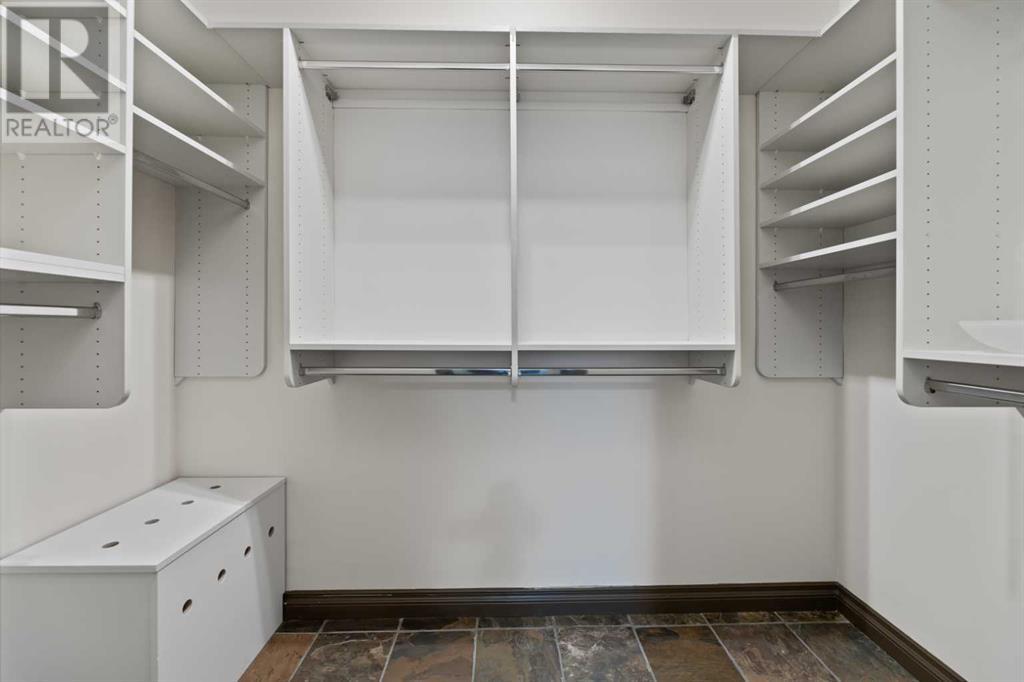 Single Family House for Sale in   Hemlock Crescent SW Spruce Cliff Calgary 