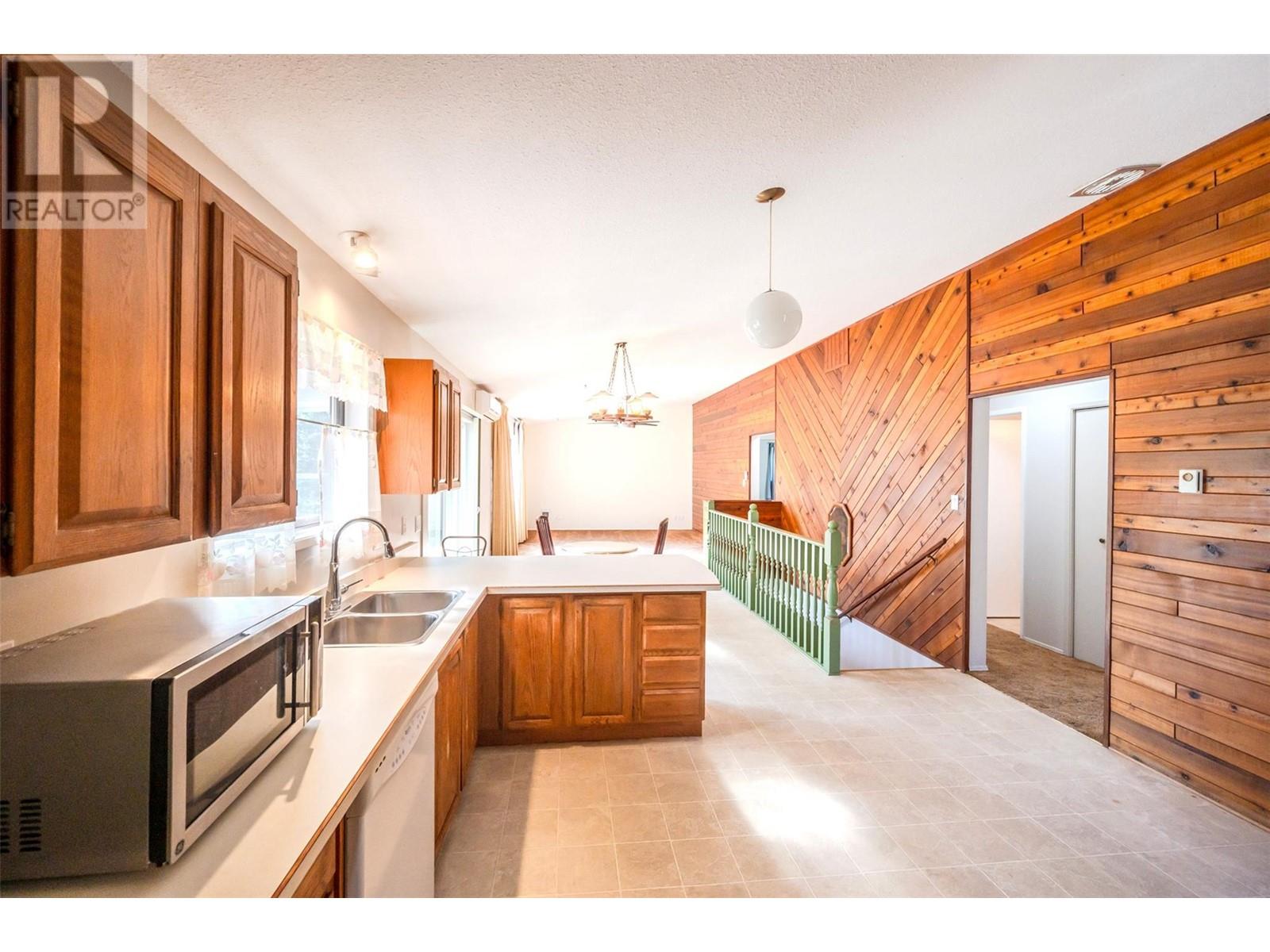  4465 Mallory Crescent, Okanagan Falls