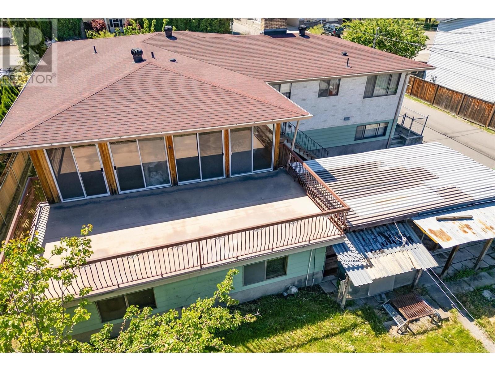  734 Francis Avenue, Kelowna