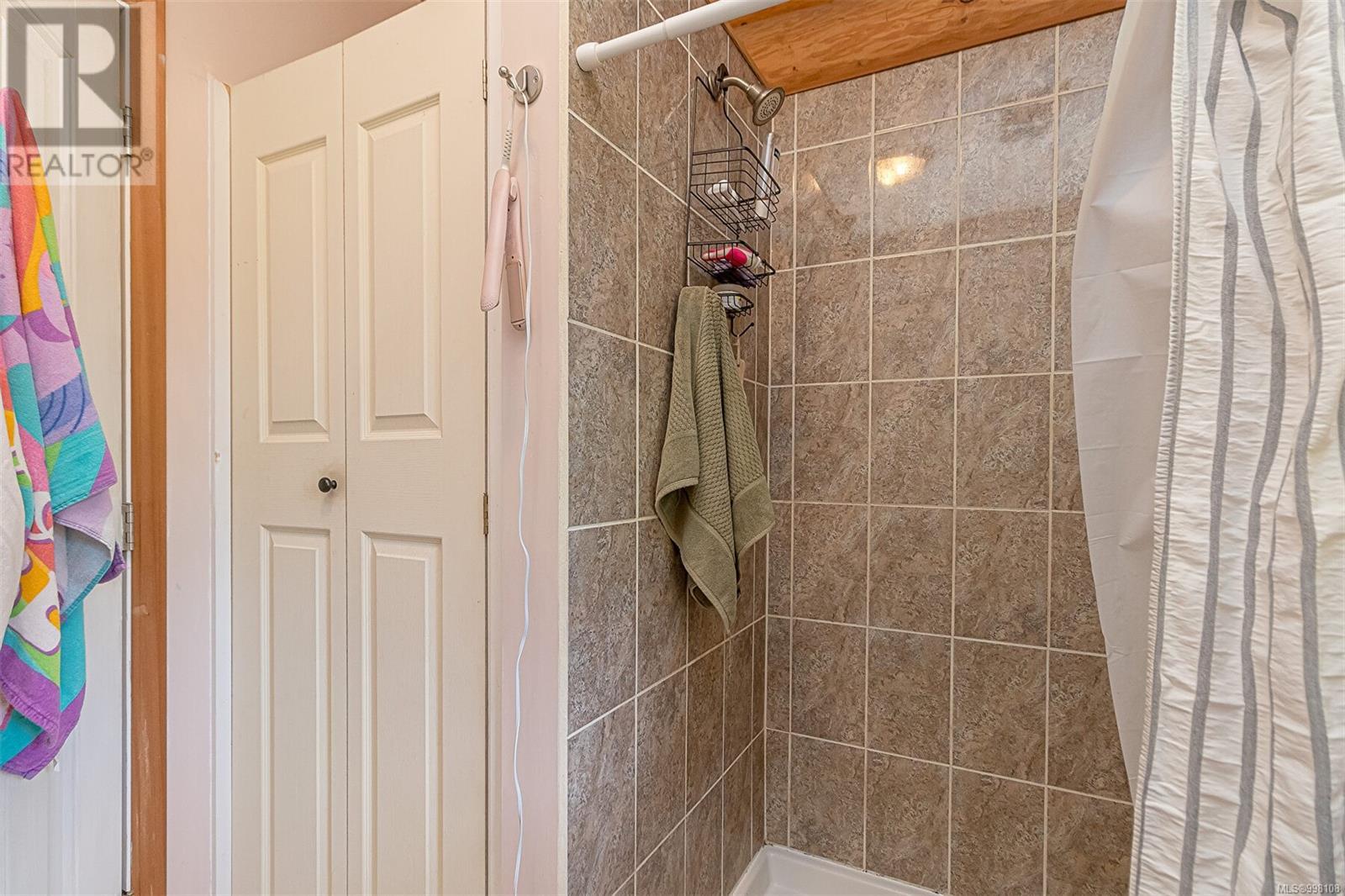2374 Mill Rd, Nanaimo