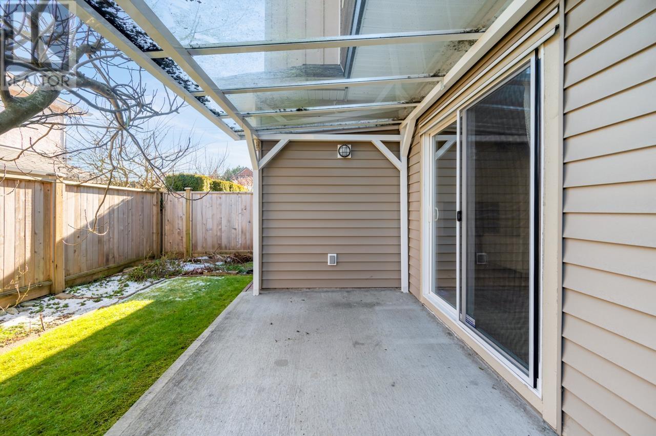 2 8271 FRANCIS ROAD, Richmond