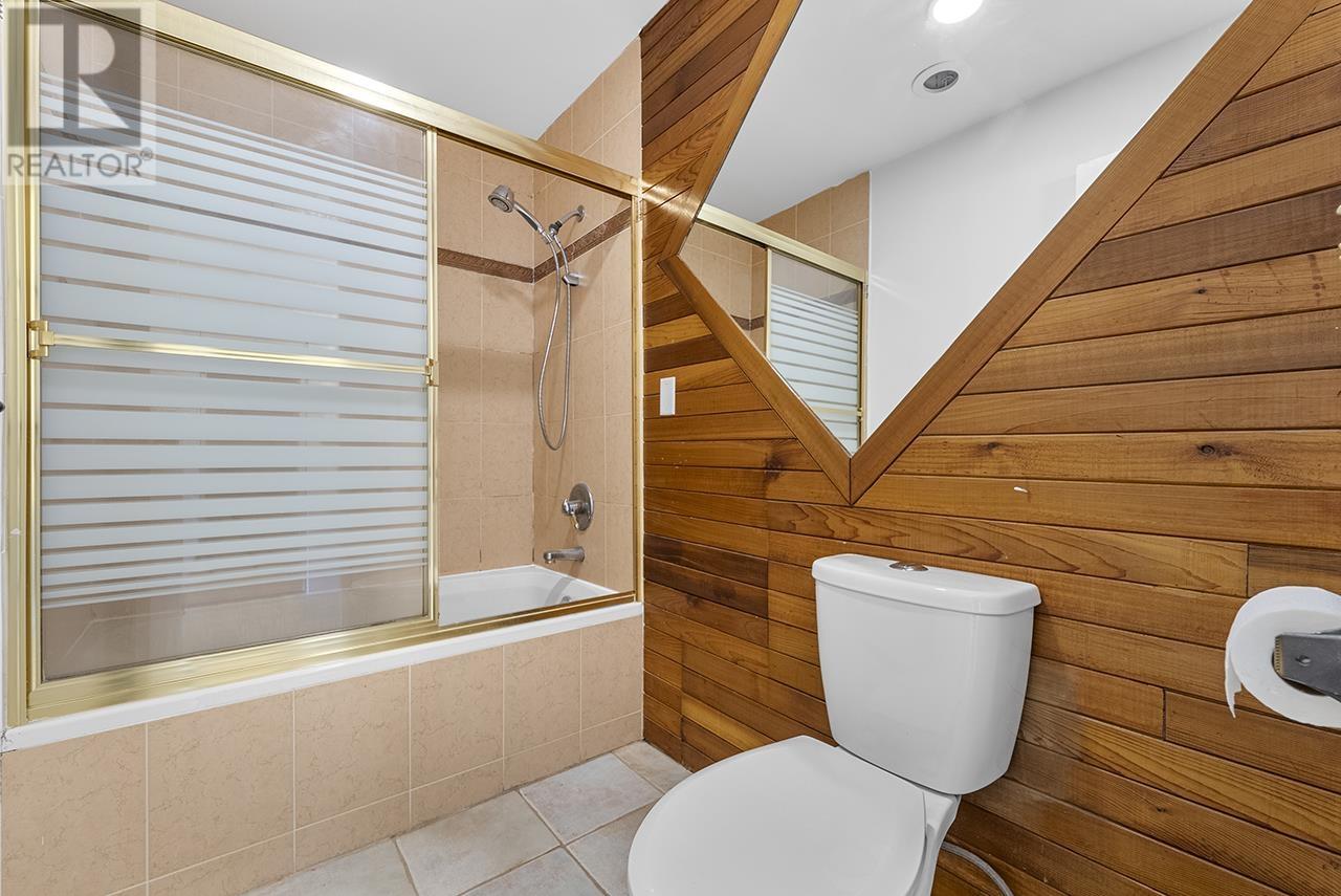 Photo 12 of 4976 Bond Street, Burnaby BC
