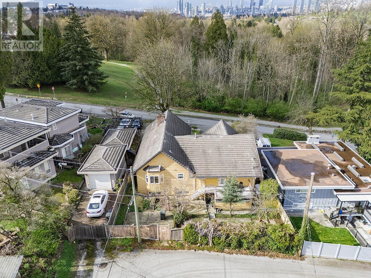 Photo 29 of 4976 Bond Street, Burnaby BC
