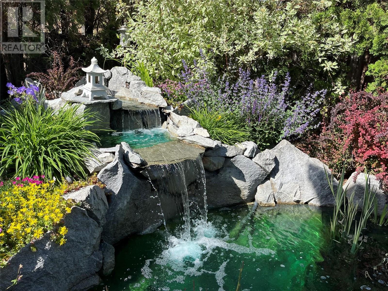 Photo 10 of 7115 Tronson Road, Vernon BC