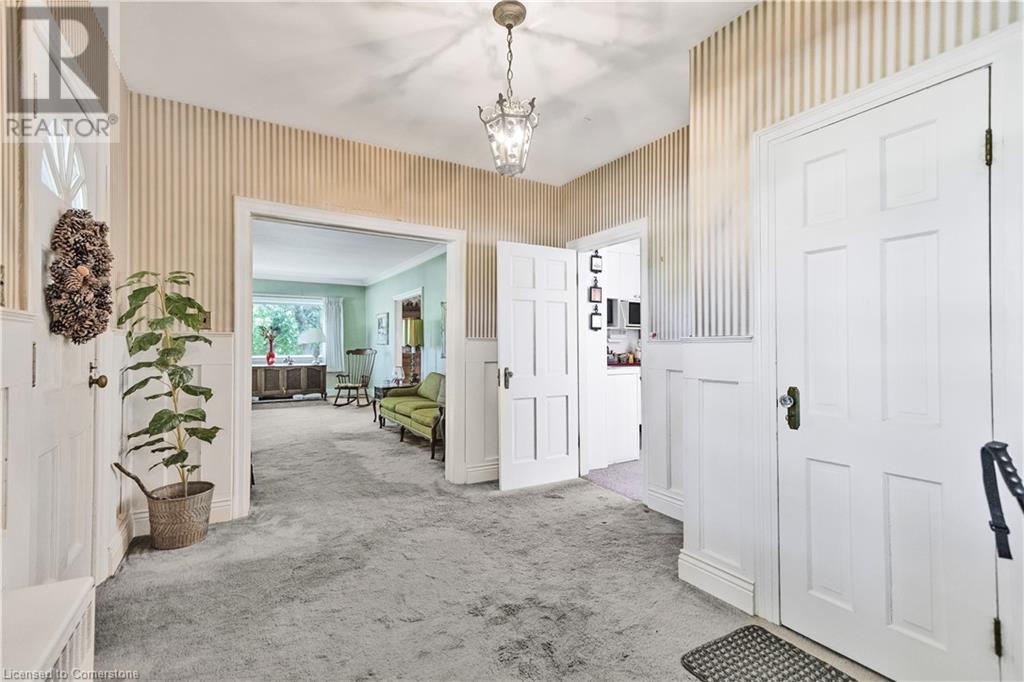 Photo 12 of 48 Garner Road W, Ancaster ON