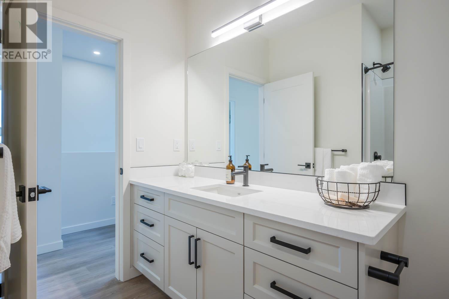 158 DEER Place Unit# 106, Penticton
