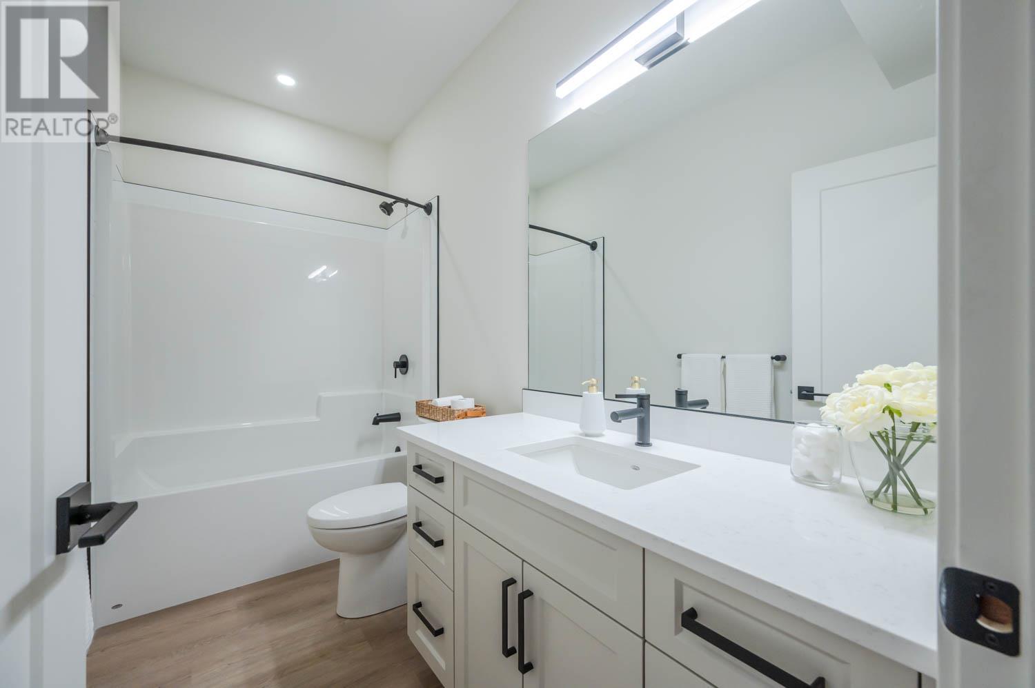 158 DEER Place Unit# 106, Penticton