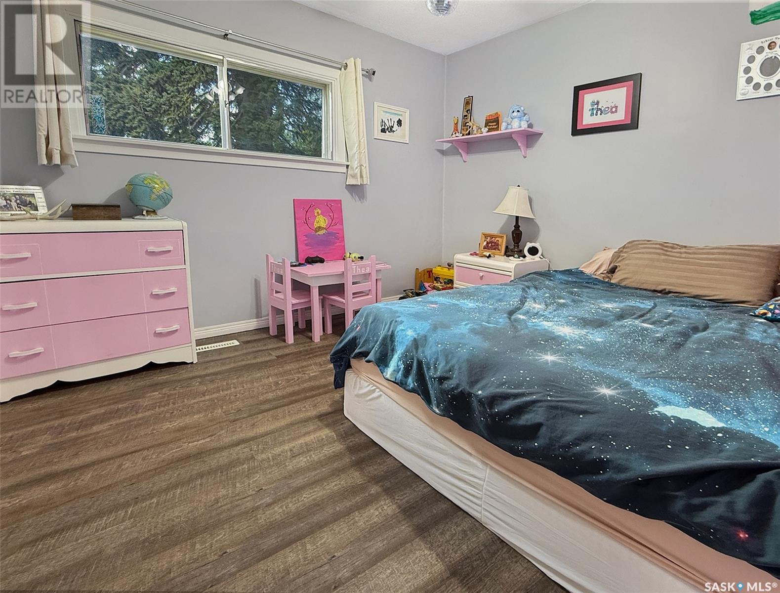 Single Family House Bungalow for Sale in  th AVENUE NW Swift Current 