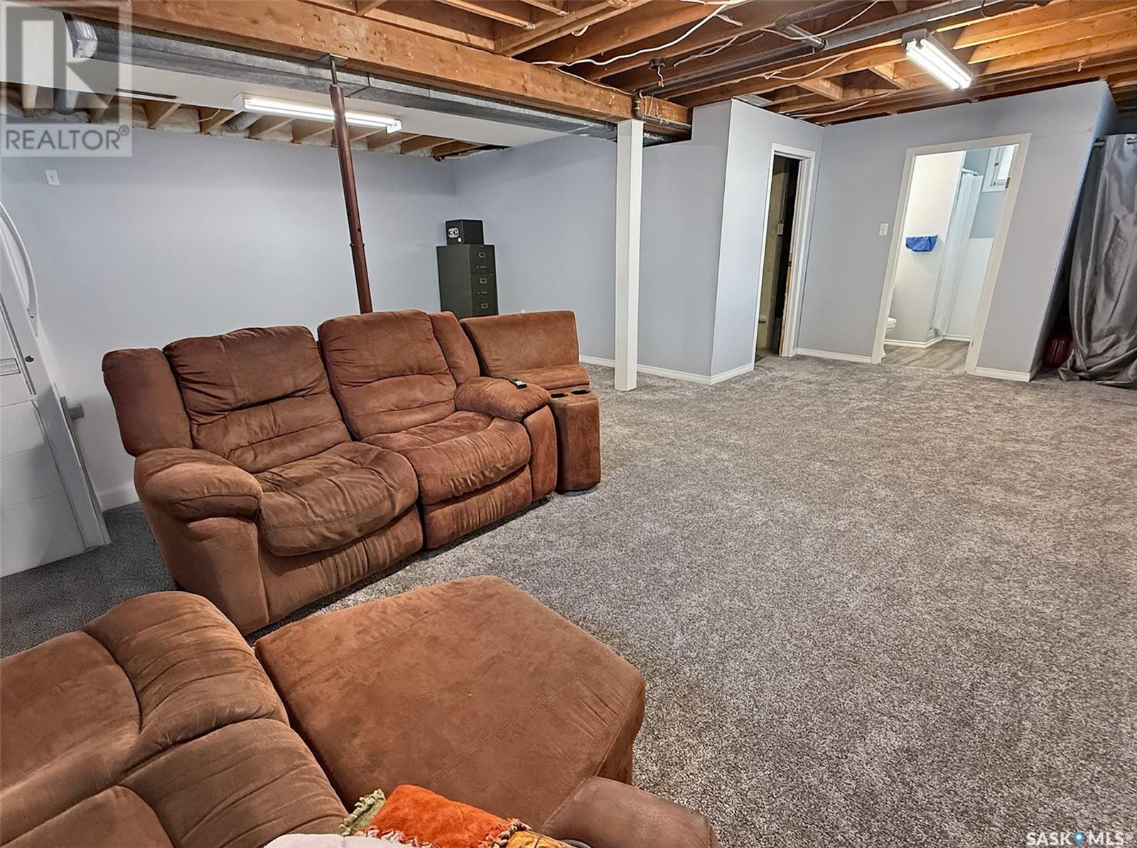 Single Family House Bungalow for Sale in  th AVENUE NW Swift Current 