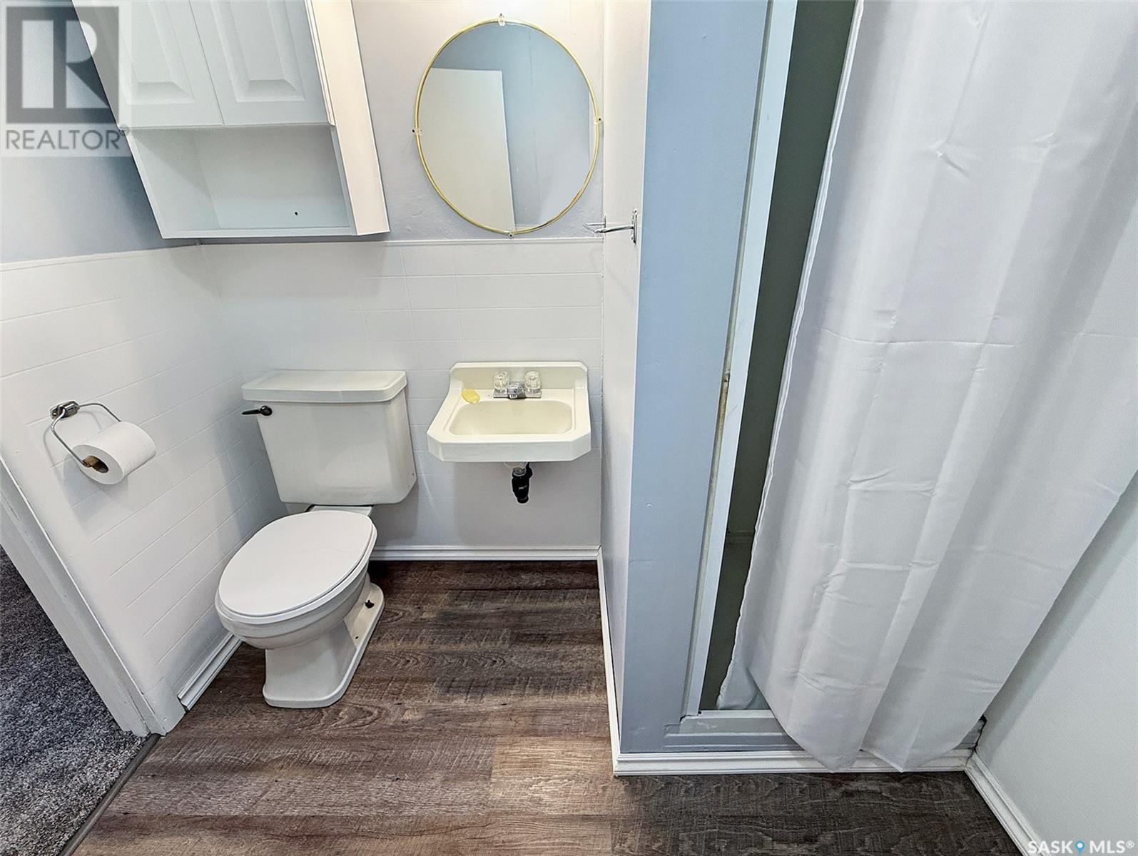 Single Family House Bungalow for Sale in  th AVENUE NW Swift Current 
