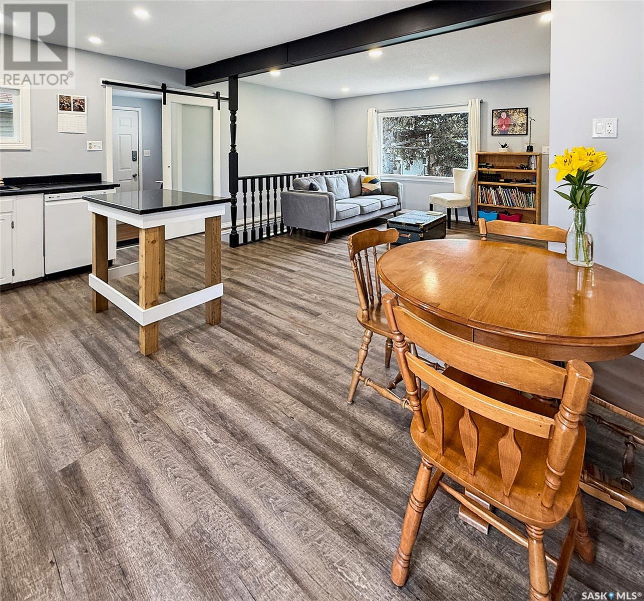 Single Family House Bungalow for Sale in  th AVENUE NW Swift Current 